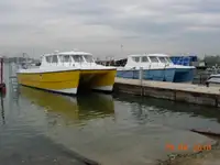 Katamarāns pārdod