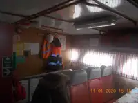 Apkalpes kuģis pārdod