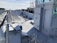 Desanta kuģis, tankkuģis pārdod