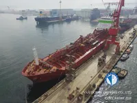 Naftas / Ķīmisko vielu tankkuģis pārdod