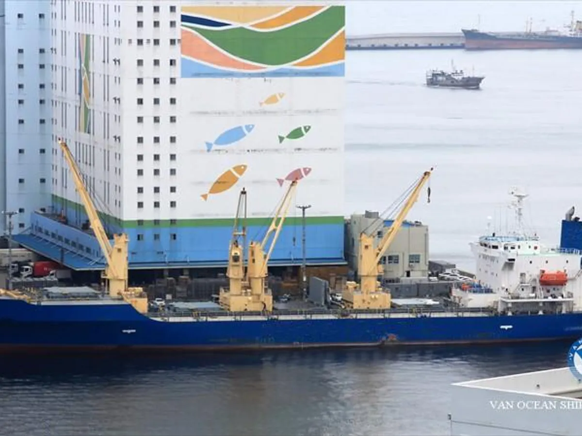 Reefer kuģis pārdod