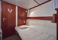 Peldošs viesnīca pārdod
