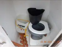 Trallers pārdod