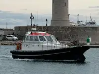 Pilotkuģis pārdod