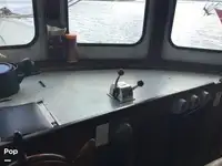 Trallers pārdod