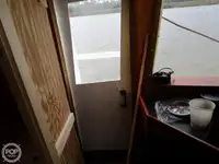 Trallers pārdod