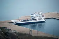 Desanta kuģis, tankkuģis pārdod