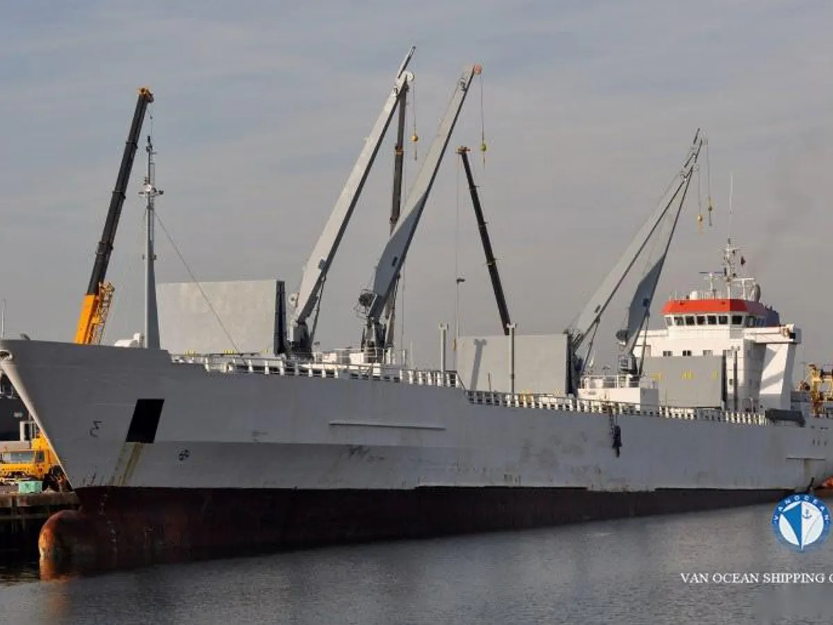 Reefer kuģis pārdod