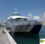 Pasažieru kuģis pārdod