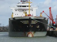 Naftas / Ķīmisko vielu tankkuģis pārdod