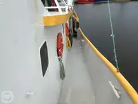 Trallers pārdod