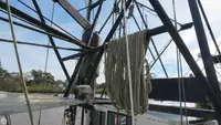 Trallers pārdod
