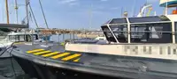 Pilotkuģis pārdod