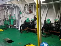 Naftas / Ķīmisko vielu tankkuģis pārdod