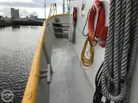 Trallers pārdod