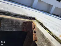 Trallers pārdod