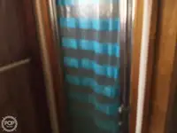 Trallers pārdod