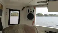 Trallers pārdod