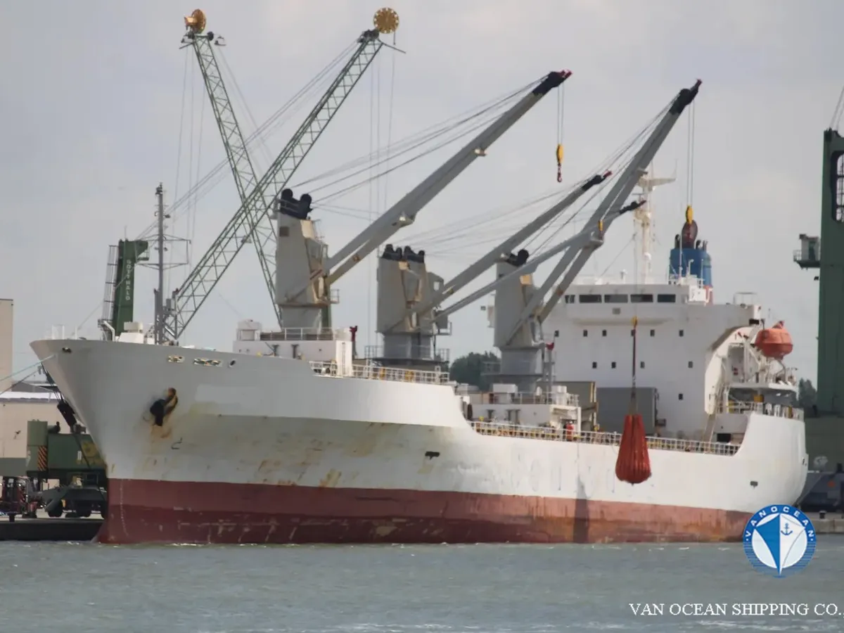 Reefer kuģis pārdod