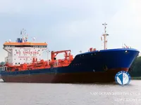 Naftas / Ķīmisko vielu tankkuģis pārdod