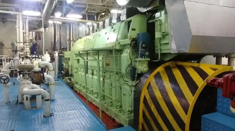 Naftas / Ķīmisko vielu tankkuģis pārdod