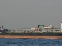 Naftas / Ķīmisko vielu tankkuģis pārdod
