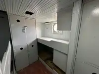 Trallers pārdod