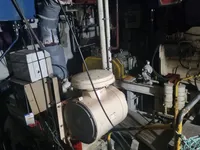 Trallers pārdod