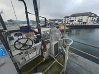 Glatēšanas laiva pārdod