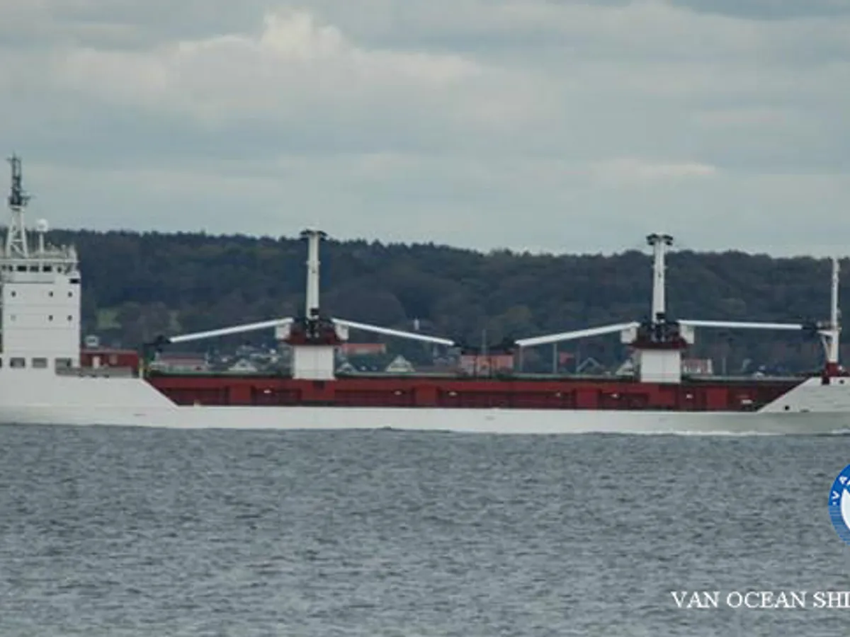 Reefer kuģis pārdod