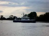 Patruļkuģis pārdod