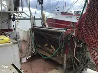 Trallers pārdod