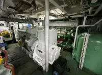 Trallers pārdod