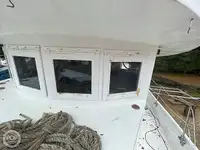 Trallers pārdod
