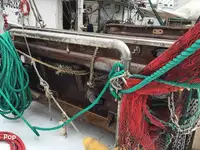 Trallers pārdod