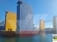Peldošā doka pārdod