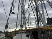 Trallers pārdod