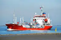 Oil/Chemical tanker pārdošanā