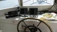 Trallers pārdod