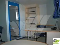 Niršanas atbalsta kuģis pārdod