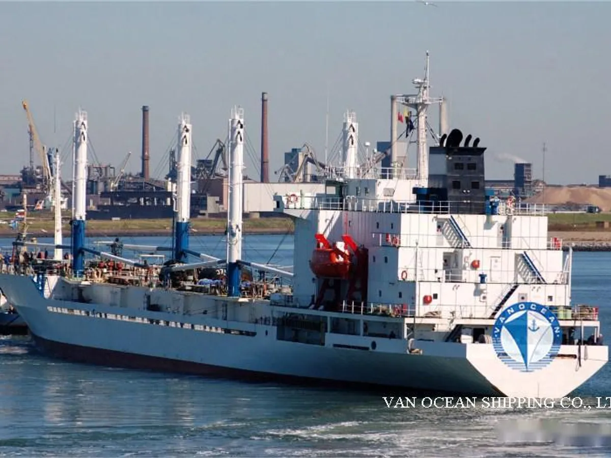 Reefer kuģis pārdod