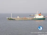 Naftas / Ķīmisko vielu tankkuģis pārdod