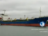 Naftas / Ķīmisko vielu tankkuģis pārdod