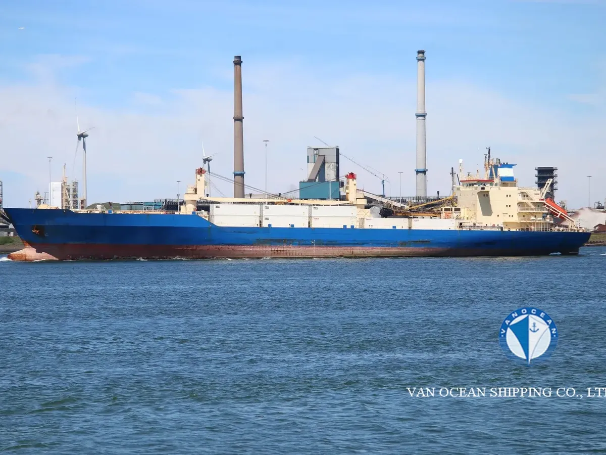 Reefer kuģis pārdod