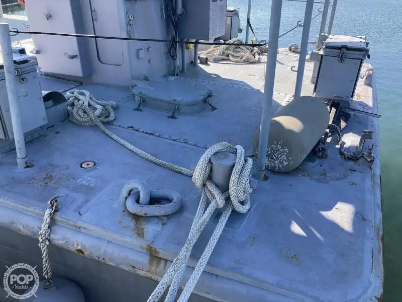 Desanta kuģis, tankkuģis pārdod