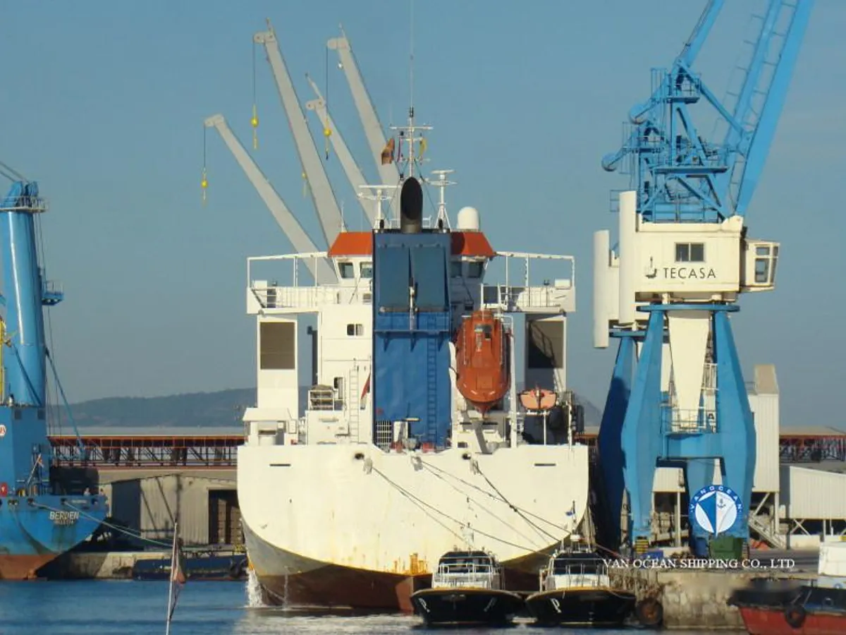 Reefer kuģis pārdod