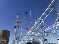 Trallers pārdod