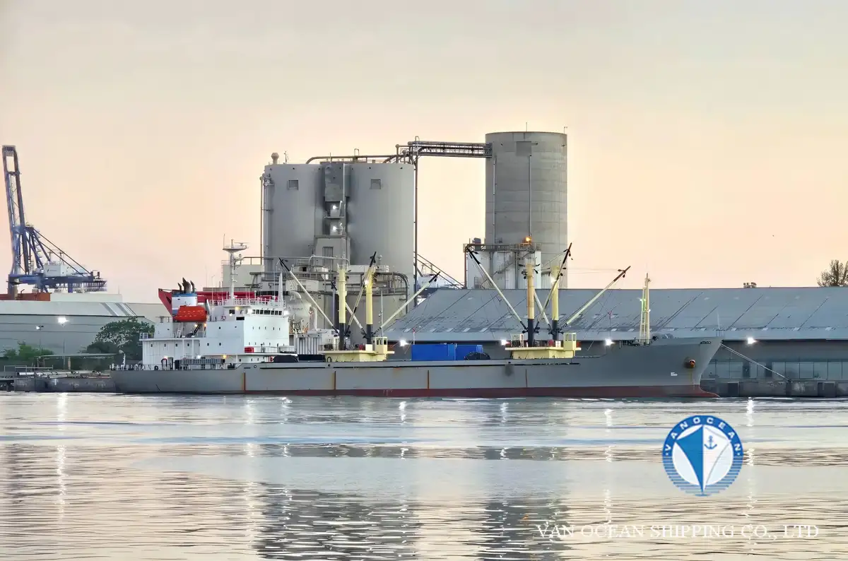 Reefer kuģis pārdod