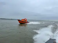 Cietā piepūšamā laiva pārdod