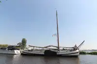 Bārža pārdod